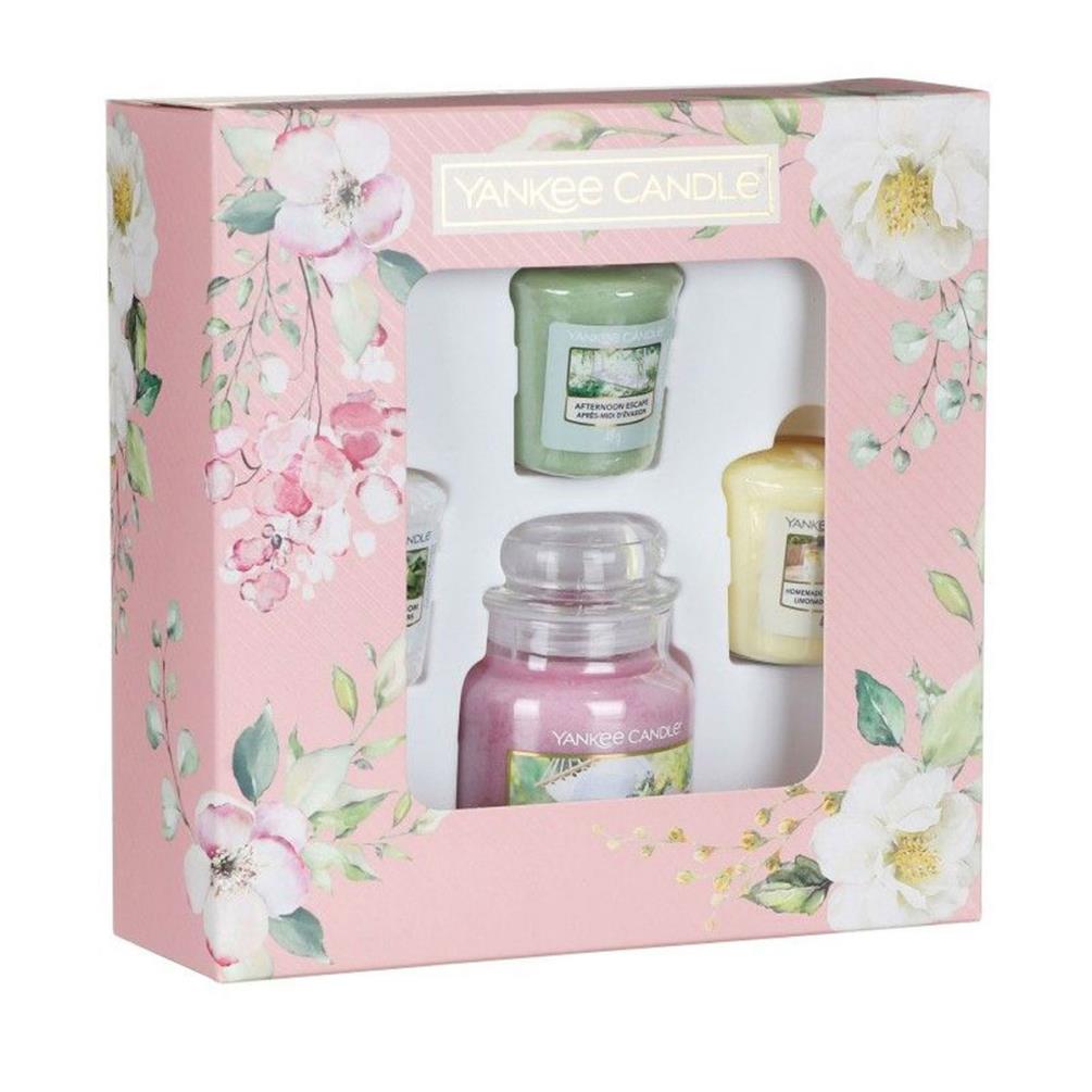 Yankee Candle Garden Hideaway Small Jar & 3 Votive Candle Gift Set £13.49